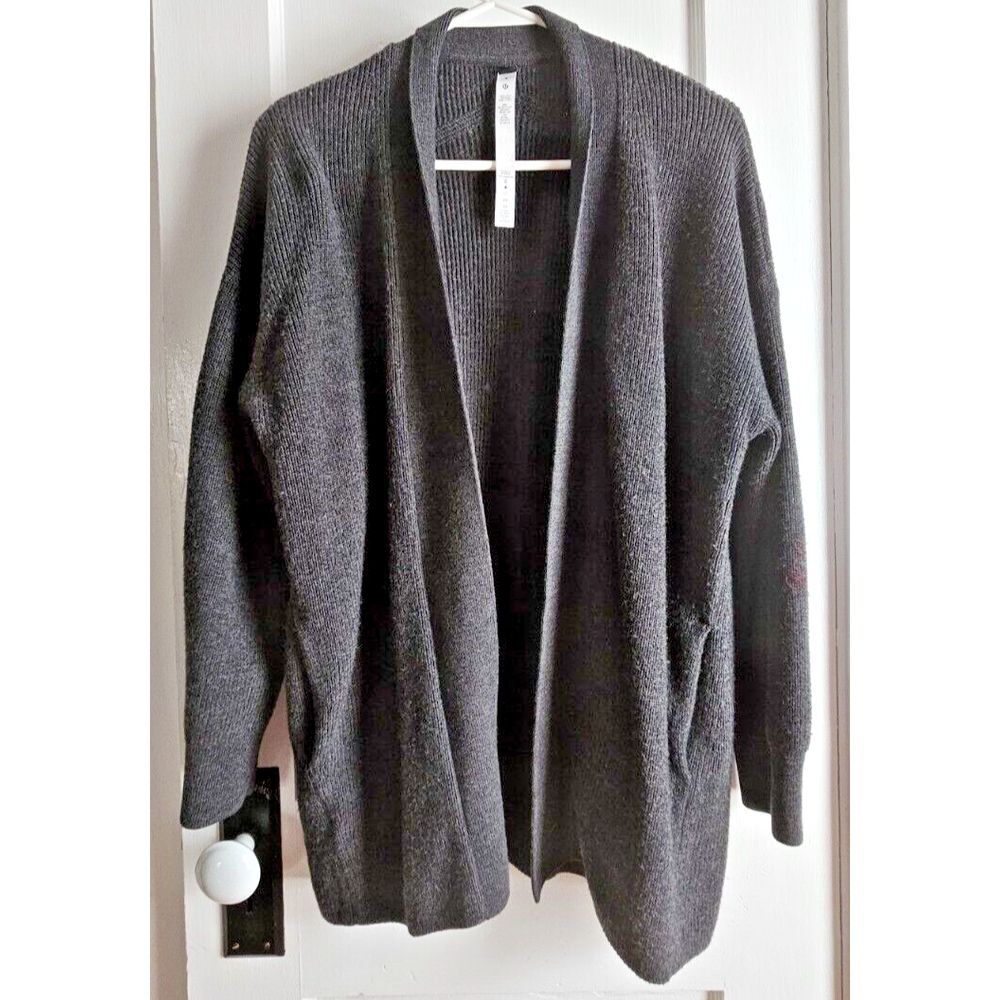 Lululemon Merino wool blend ribbed cardigan sweater charcoal grey woman Sz 4